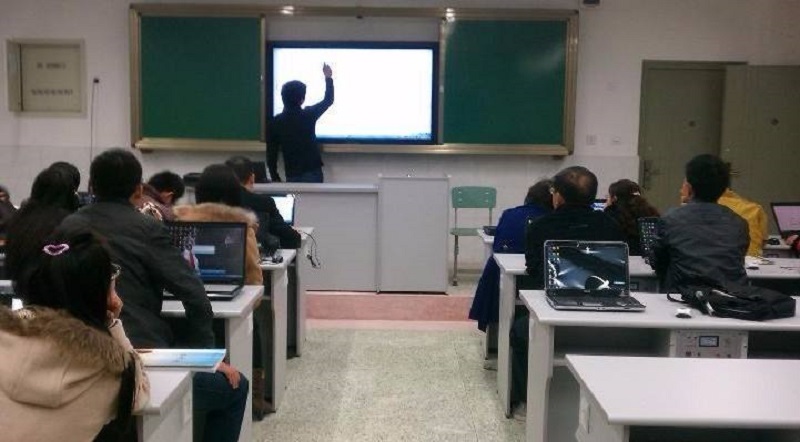 教學(xué)一體機(jī)應(yīng)用效果