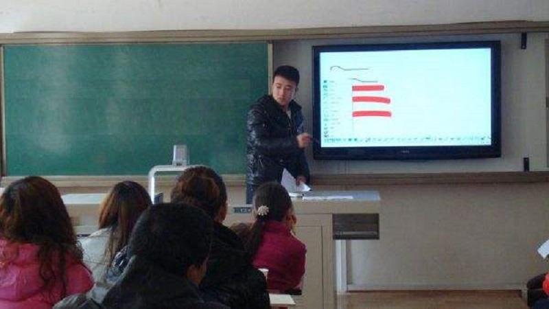 觸摸教學(xué)一體機使用效果