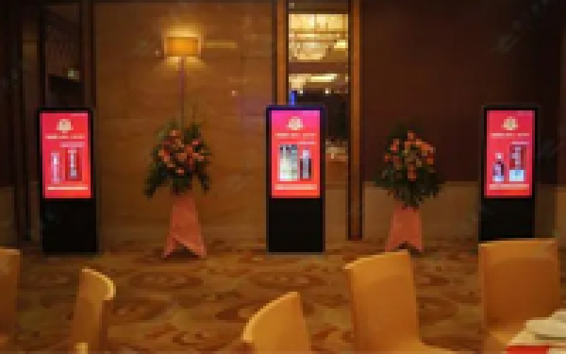 在酒店部署液晶廣告機(jī)與觸控一體機(jī)有哪些好處？